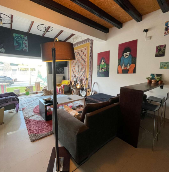 Hostel Roots Backpackers